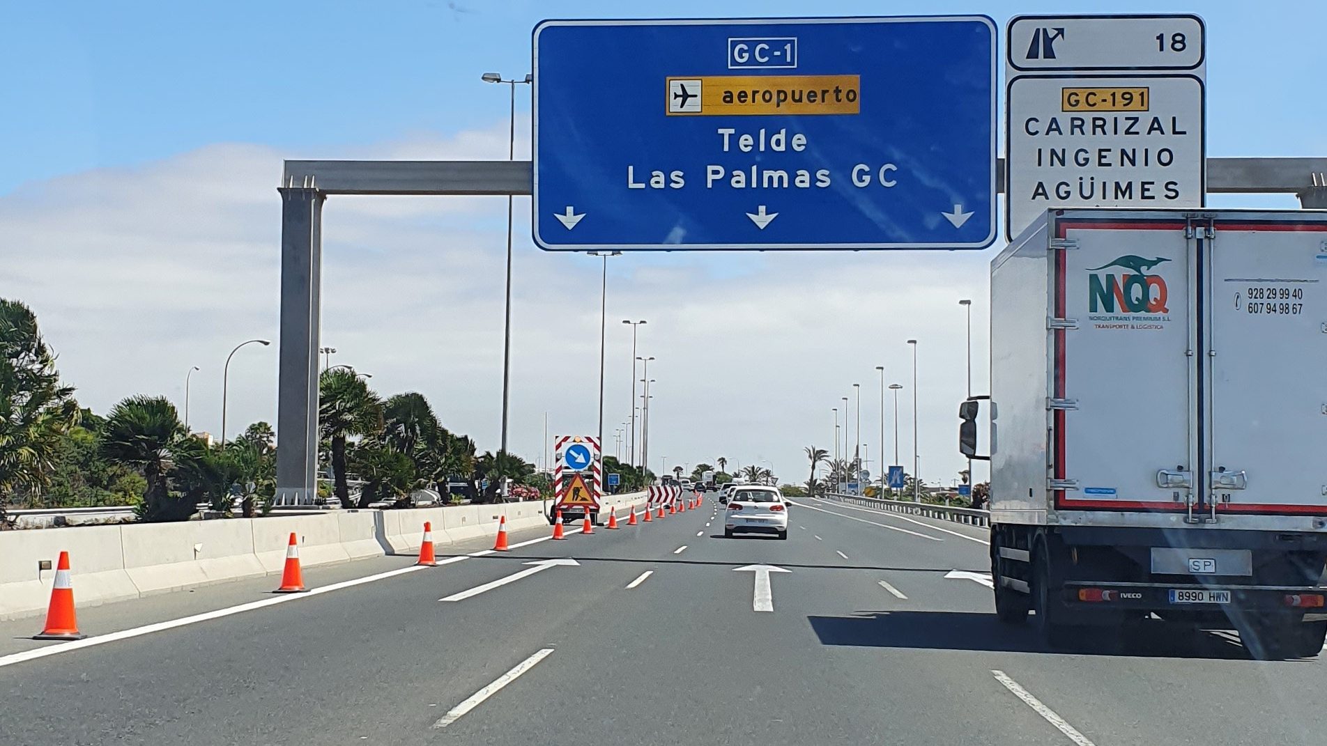 How to get from Gran Canaria airport to Las Palmas?