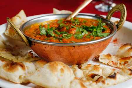 indian curry with naan