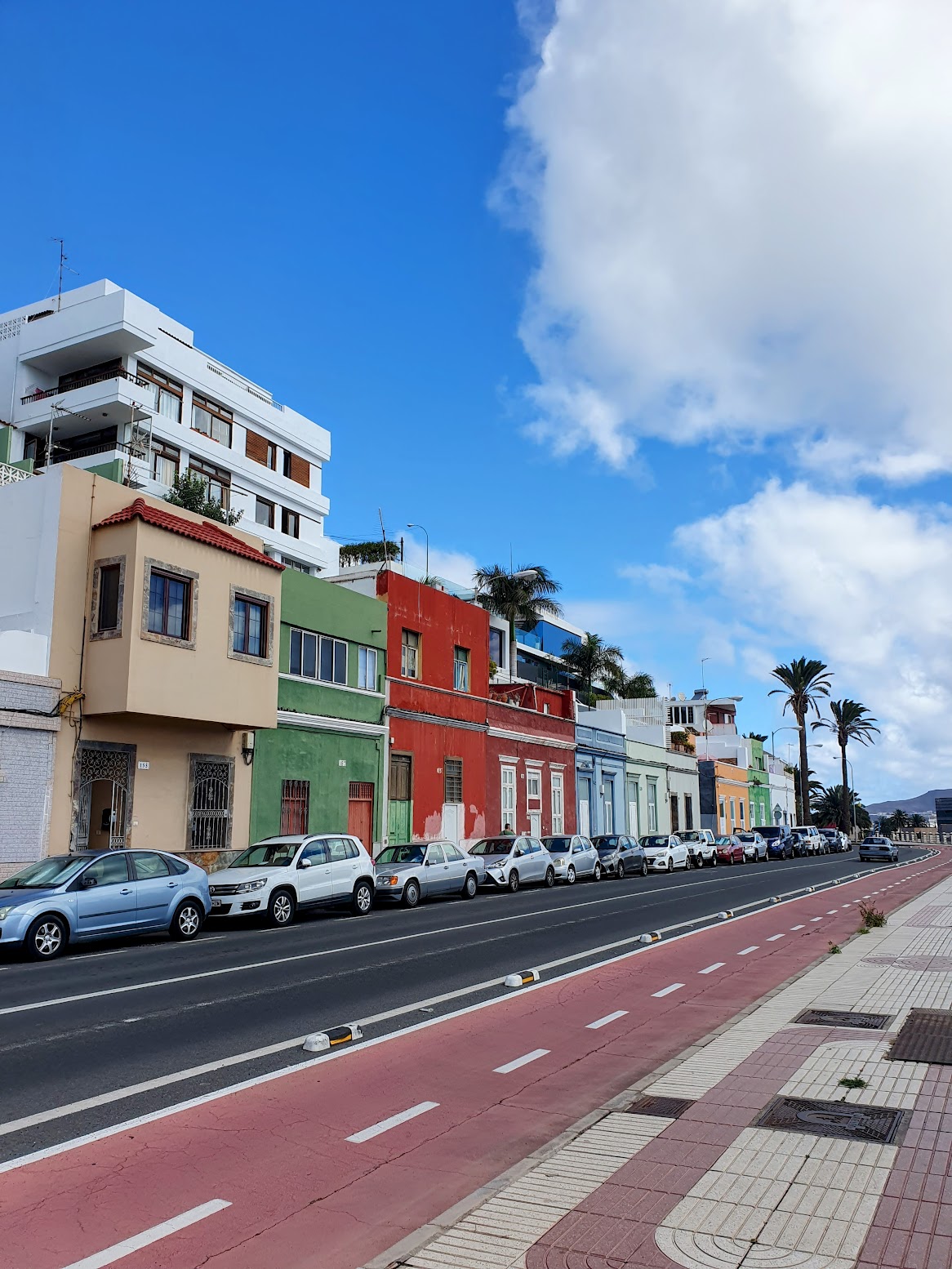 The Ultimate Guide to Las Palmas de Gran Canaria’s Neighbourhoods (And Where You Actually Want to Be)